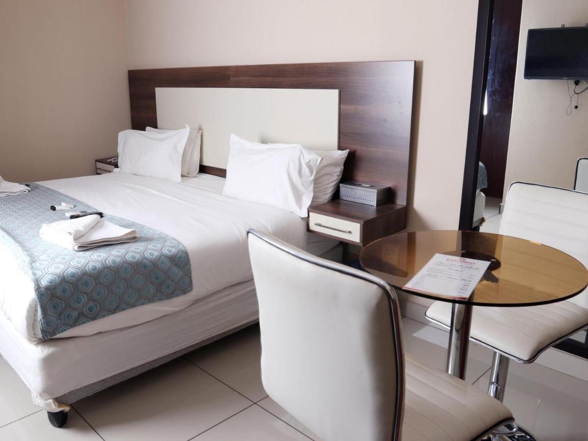 Eagle Nest Luxury Accommodation Roodepoort Eksteriør bilde