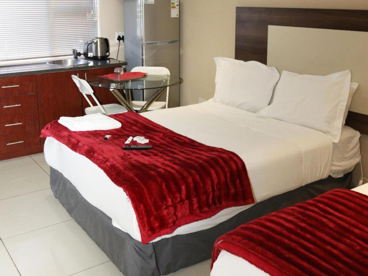 Eagle Nest Luxury Accommodation Roodepoort Eksteriør bilde