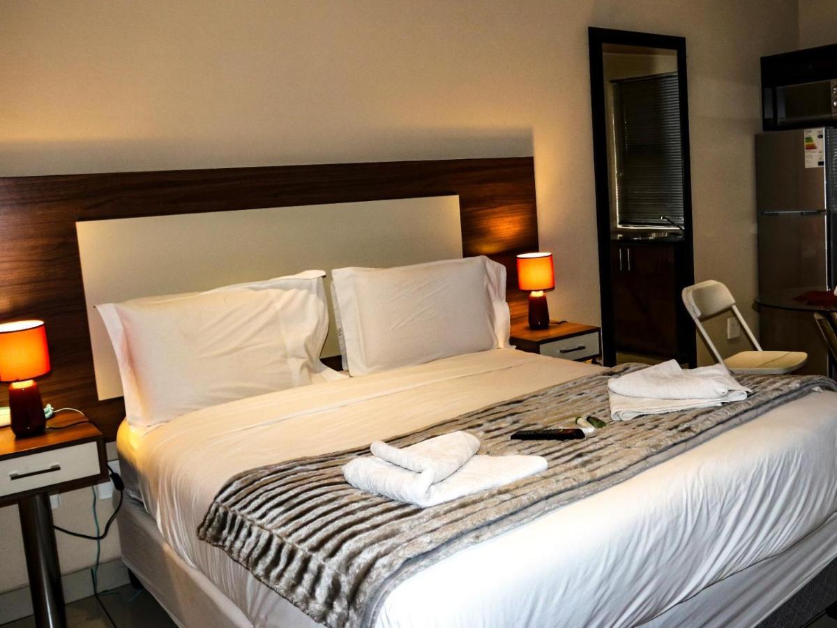 Eagle Nest Luxury Accommodation Roodepoort Eksteriør bilde