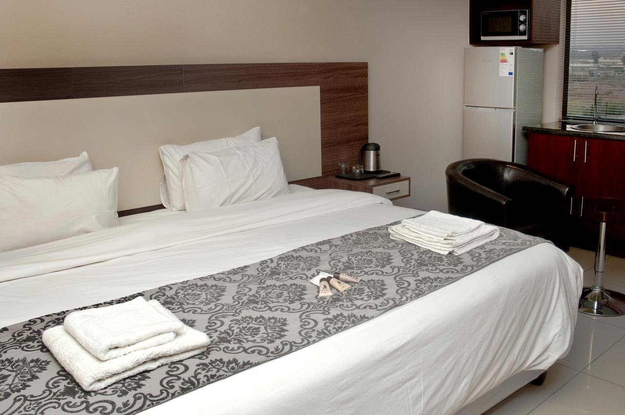 Eagle Nest Luxury Accommodation Roodepoort Eksteriør bilde