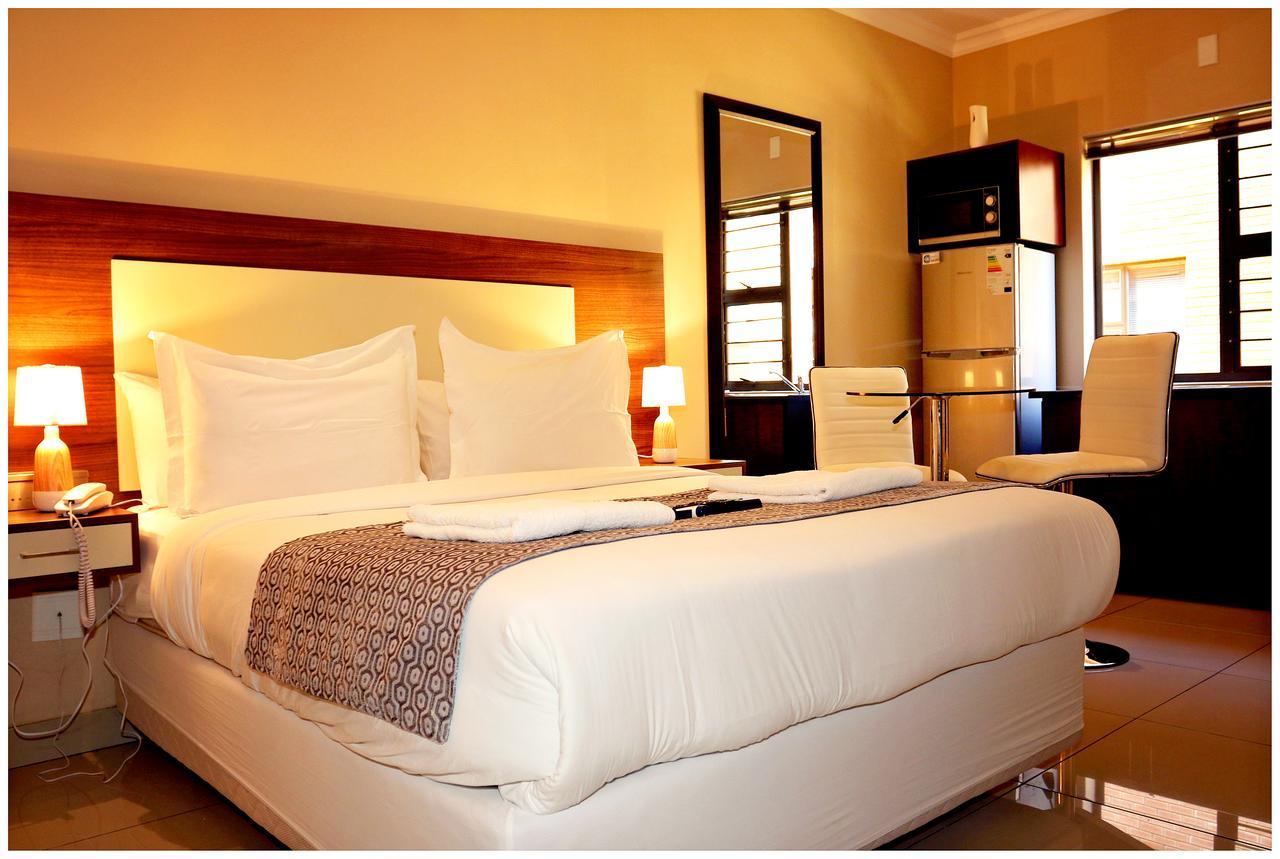 Eagle Nest Luxury Accommodation Roodepoort Eksteriør bilde